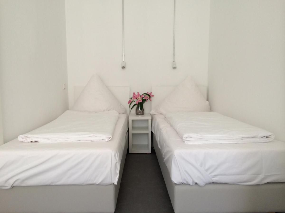 Apartment&Rooms near Brandenburg Gate Berlin Exterior foto